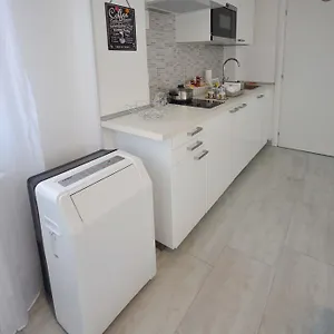  Apartment 4-Tourist House Bologna-Studio - Self Check-In Italy